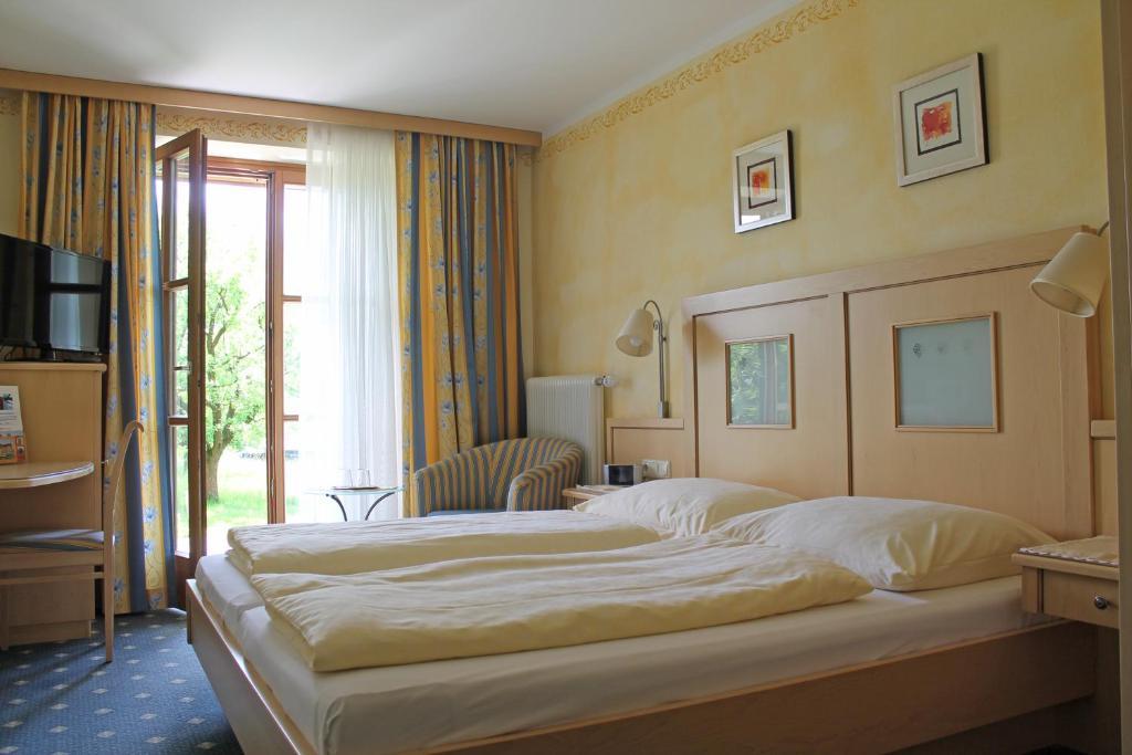 Ferienhotel Herzog Ноймаркт ам Валерзее Стая снимка