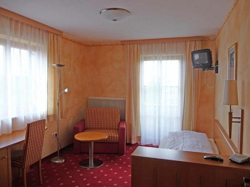Ferienhotel Herzog Ноймаркт ам Валерзее Екстериор снимка