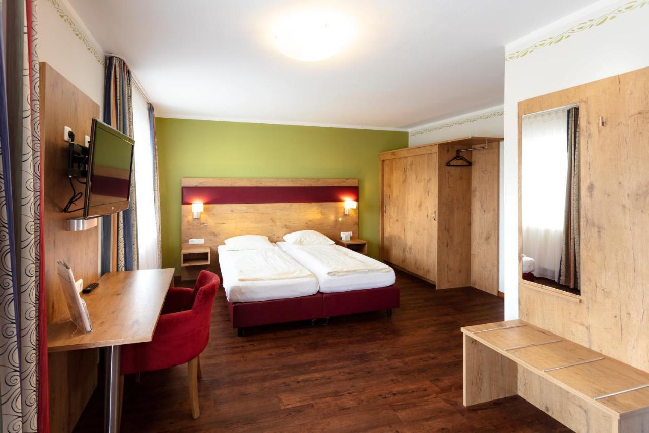 Ferienhotel Herzog Ноймаркт ам Валерзее Екстериор снимка